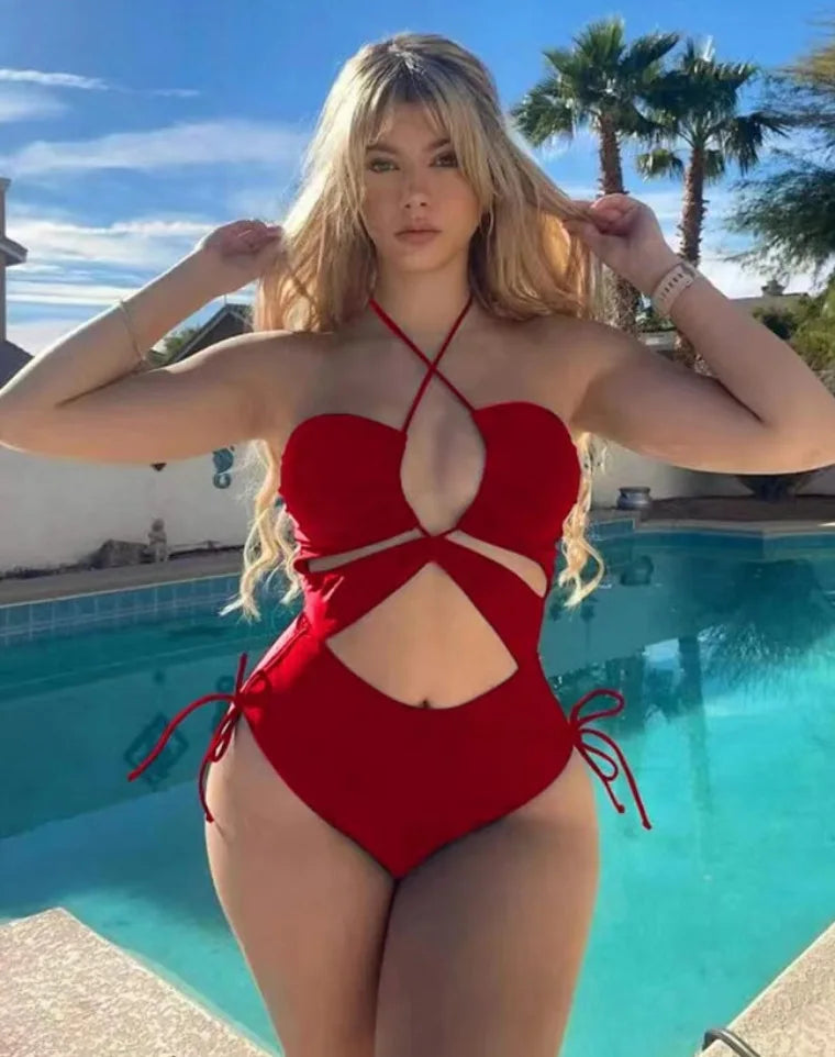 Sexy One Piece Swimsuit Black Swimwear New 2024 Women Cutout Monokini Brazilian Cut Bikinis Criss Cross Swimwear Bathing Suit