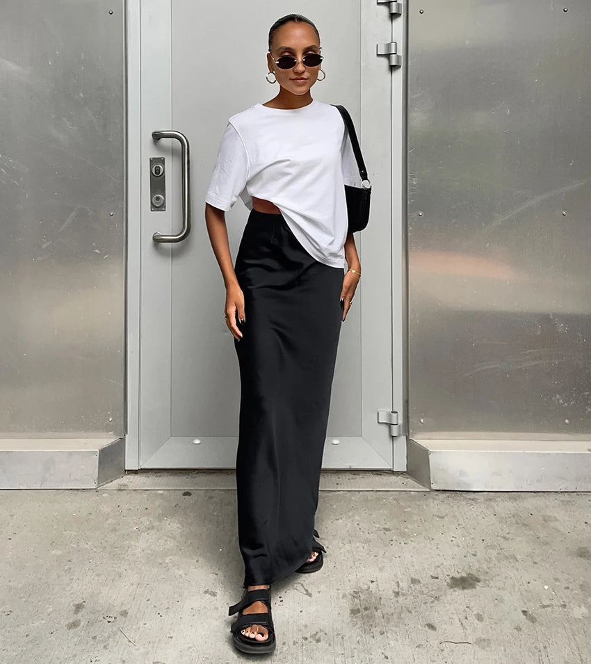 Elegant Satin Black Trumpet Skirt