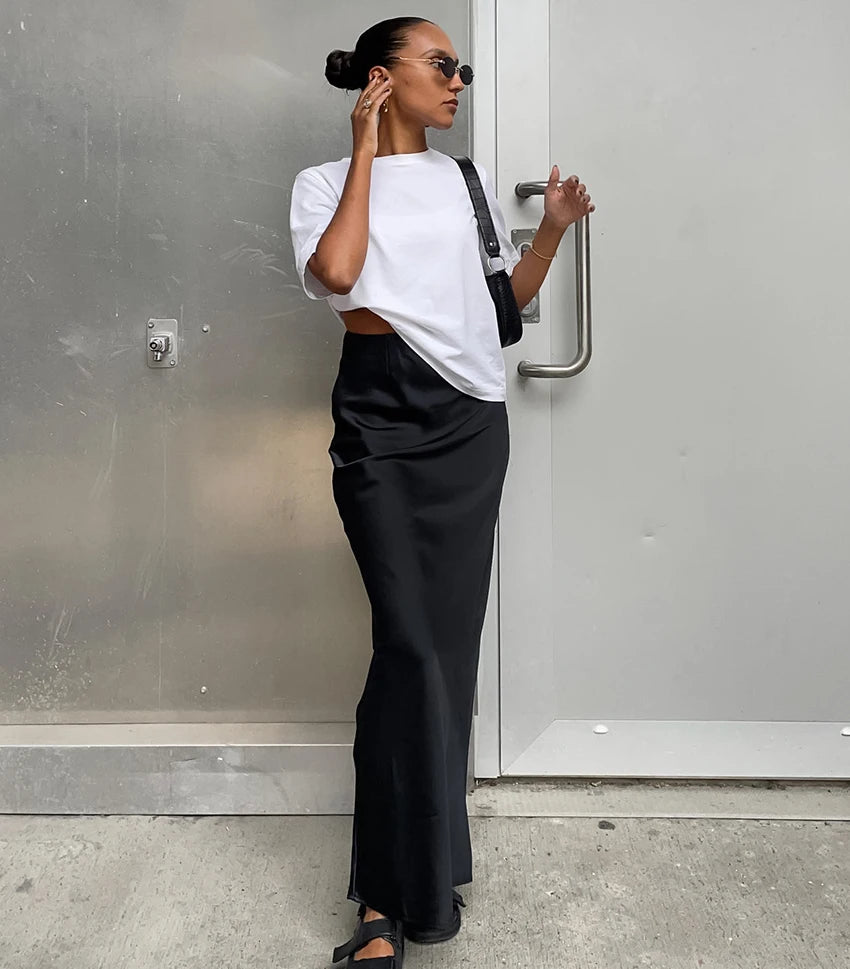 Elegant Satin Black Trumpet Skirt
