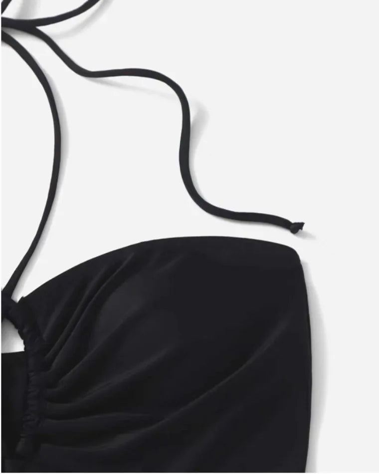 Sexy One Piece Swimsuit Black Swimwear New 2024 Women Cutout Monokini Brazilian Cut Bikinis Criss Cross Swimwear Bathing Suit