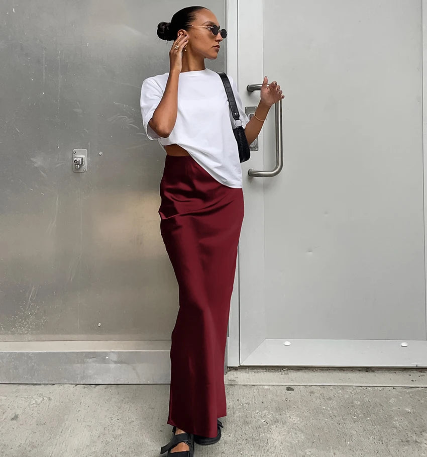 Elegant Satin Black Trumpet Skirt