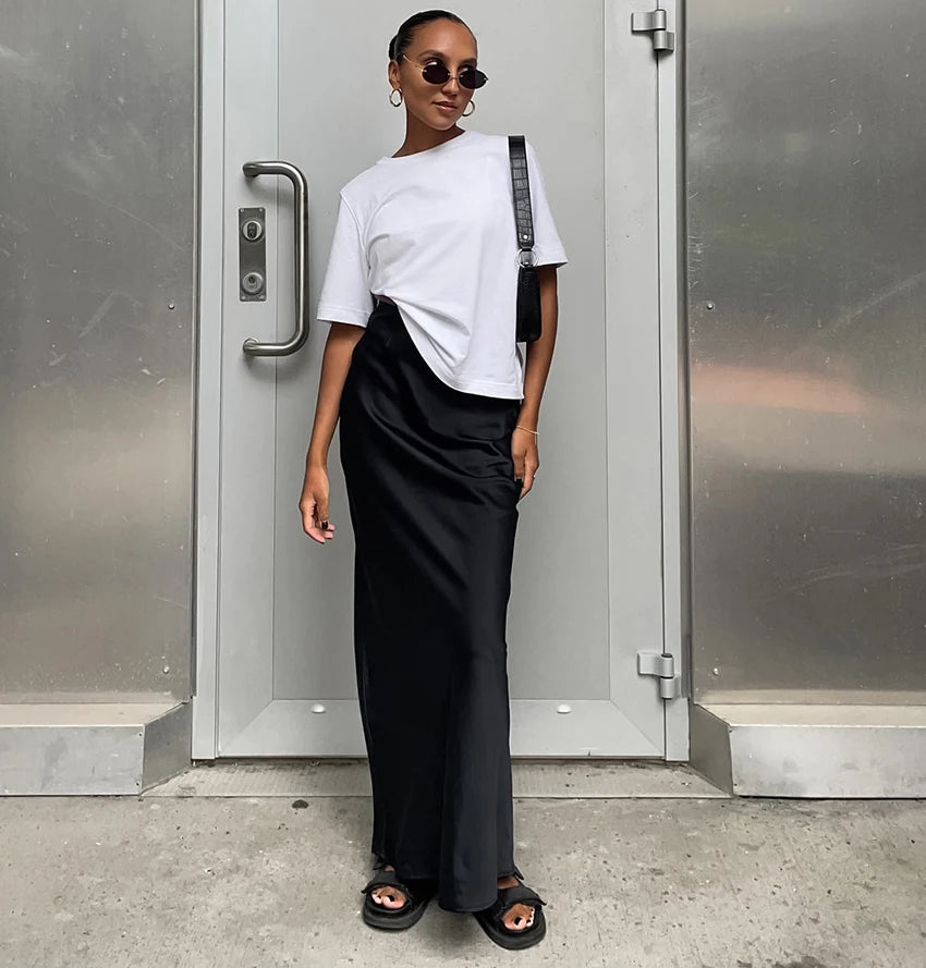 Elegant Satin Black Trumpet Skirt