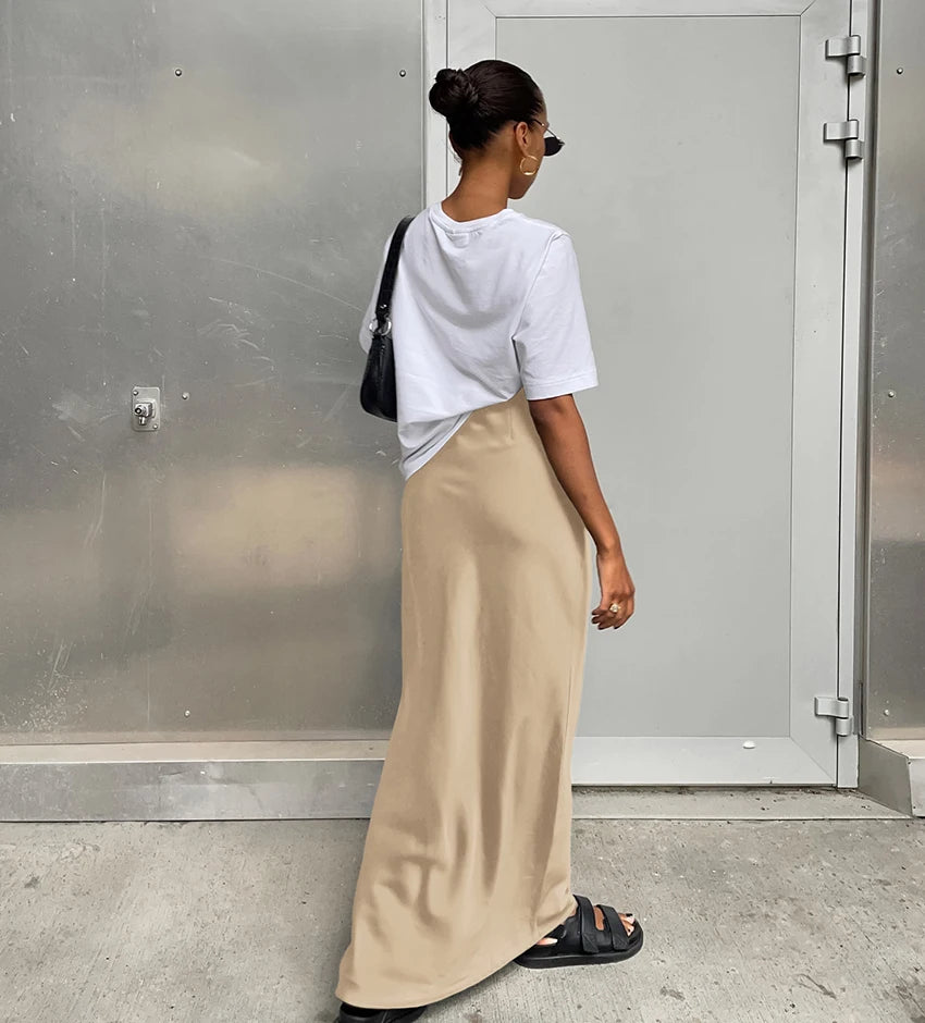 Elegant Satin Black Trumpet Skirt