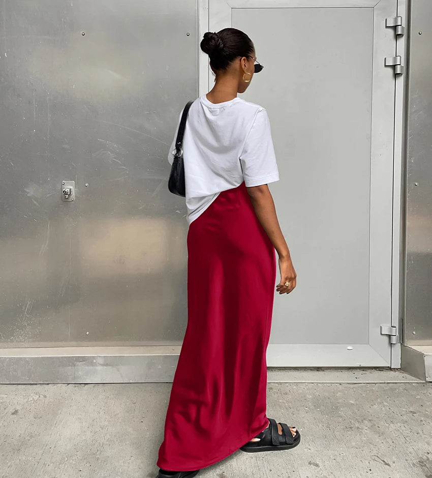 Elegant Satin Black Trumpet Skirt